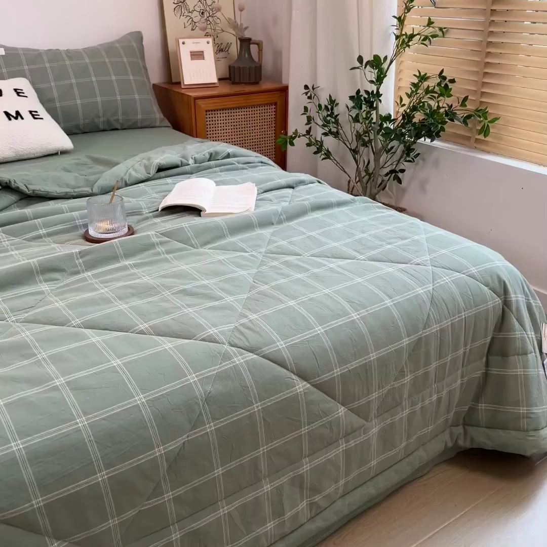 91家纺网 家纺一手货源 找家纺 梵克保罗 2025春夏新款10A抗菌无印风水洗棉夏被四件套 格韵绿