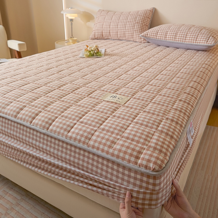 91家纺网 家纺一手货源 找家纺 鑫钰 2025秋冬新款新疆棉棉花床笠 棉格-驼小格