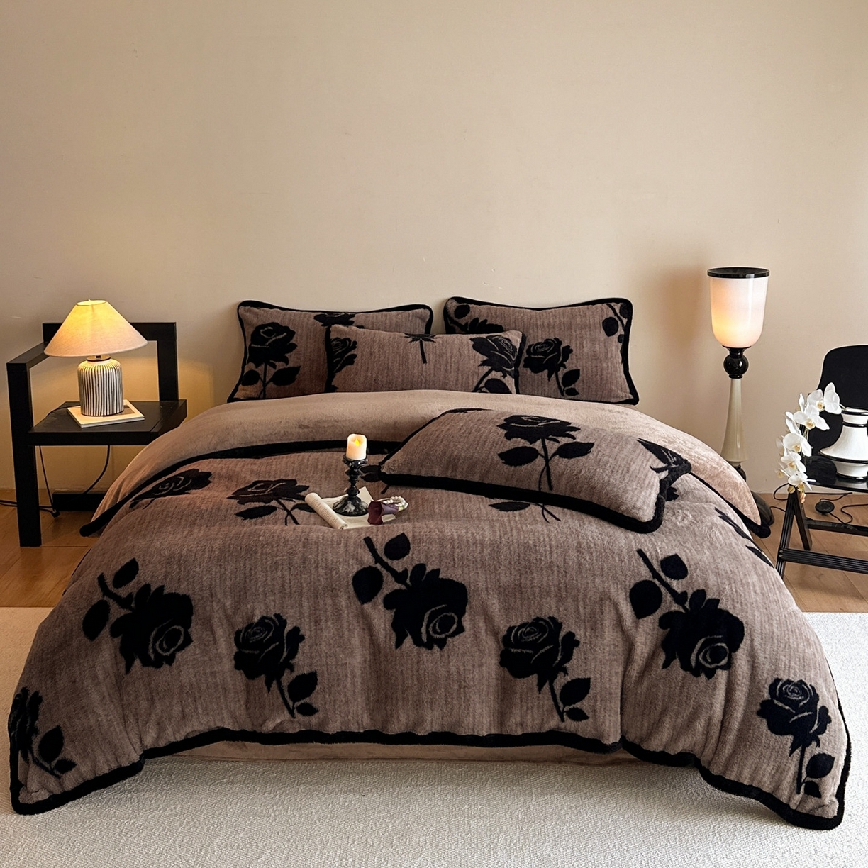 91家纺网 家纺一手货源 找家纺 （总）铠畅  2025新款加厚8斤包边款美拉德仿兔毛皮草牛奶绒四件套