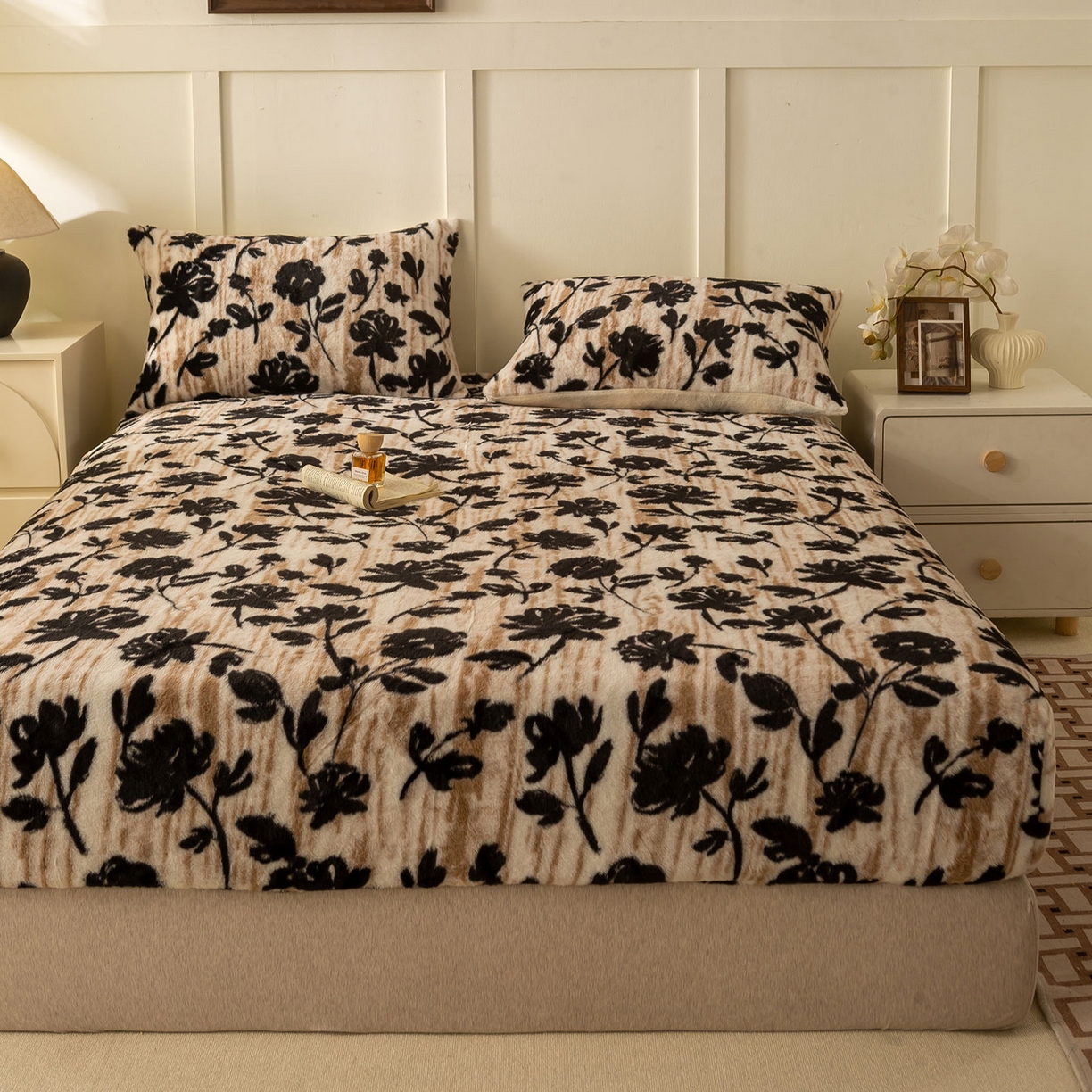 91家纺网 家纺一手货源 找家纺 眠势力 2025新款兔毛绒床笠单件冬季加绒冬季保暖保护套全包防尘床垫罩-美拉德系列 墨韵【兔毛绒床笠】