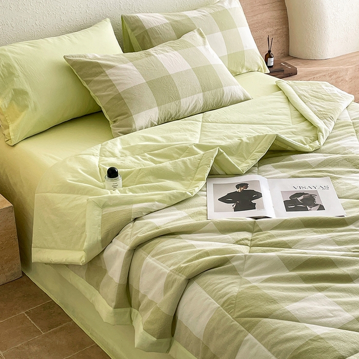 91家纺网 家纺一手货源 找家纺 梵克保罗 2025春夏新款10A抗菌无印风水洗棉夏被四件套 清雅中格