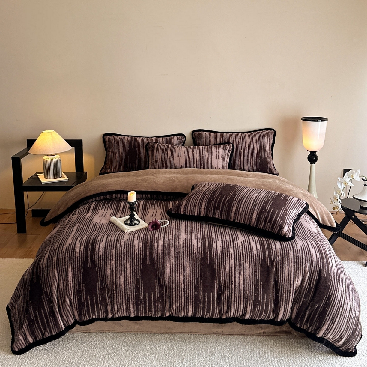 91家纺网 家纺一手货源 找家纺 （总）铠畅  2025新款加厚8斤包边款美拉德仿兔毛皮草牛奶绒四件套