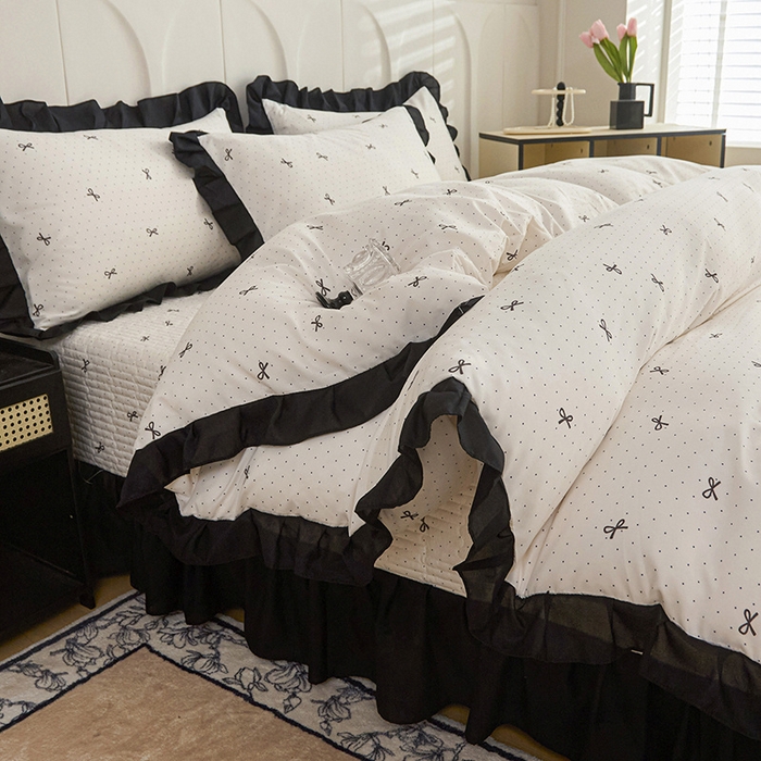 91家纺网 家纺一手货源 找家纺 梵克保罗 2025春夏新款有氧双层纱印花夹棉床盖四件套夏被四件套 情结