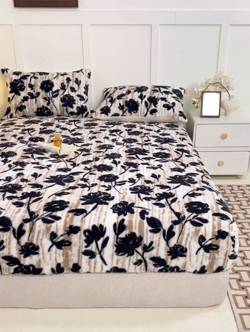 91家纺网 家纺一手货源 找家纺 眠势力 2025新款兔毛绒床笠单件冬季加绒冬季保暖保护套全包防尘床垫罩-美拉德系列 墨韵【兔毛绒床笠】