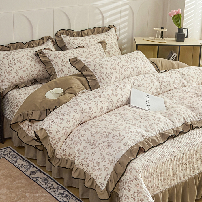 91家纺网 家纺一手货源 找家纺 梵克保罗 2025春夏新款有氧双层纱印花夹棉床盖四件套夏被四件套 香槟玫瑰