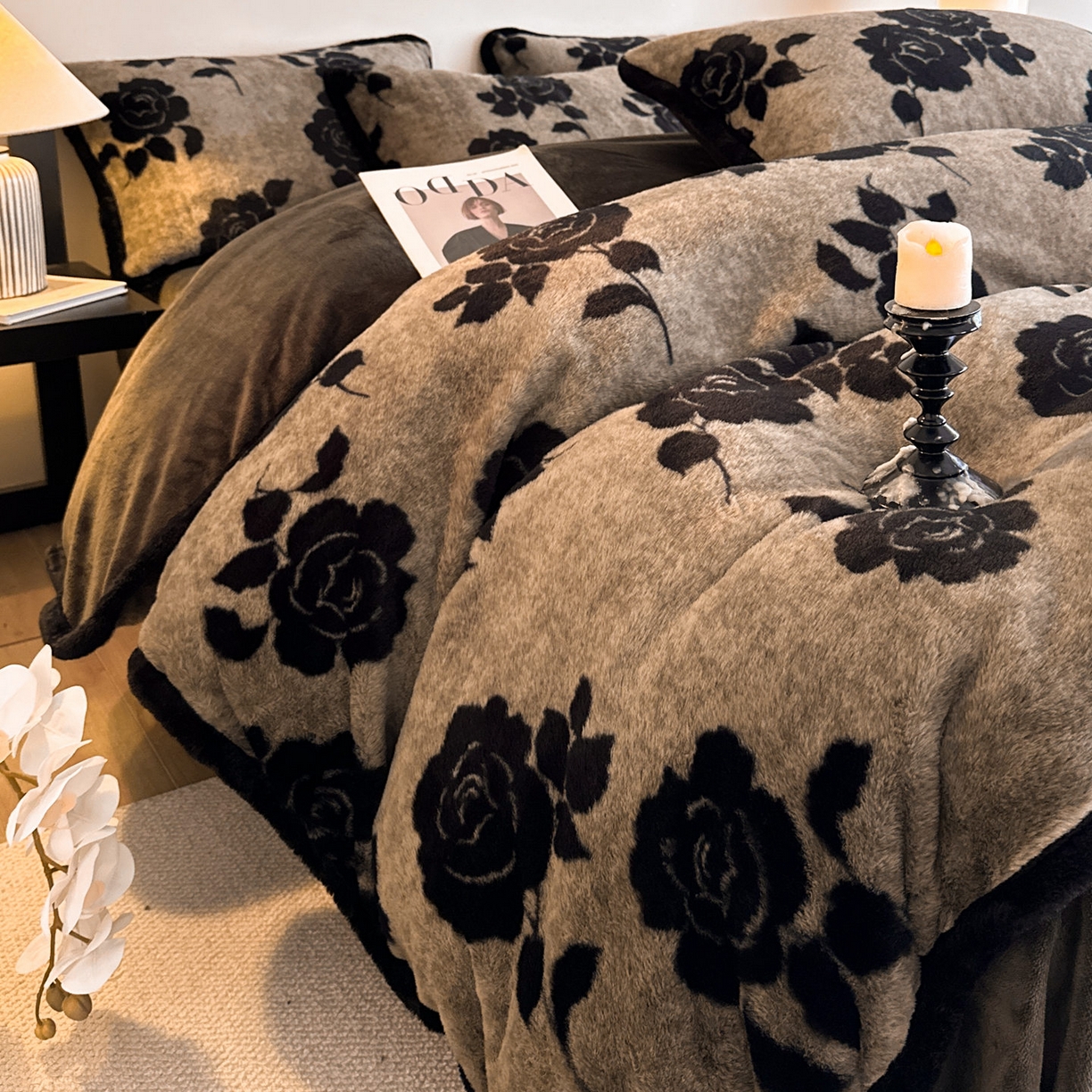 91家纺网 家纺一手货源 找家纺 铠畅  2025新款加厚8斤包边款美拉德仿兔毛皮草牛奶绒四件套 美拉德包边款-奥斯玫瑰