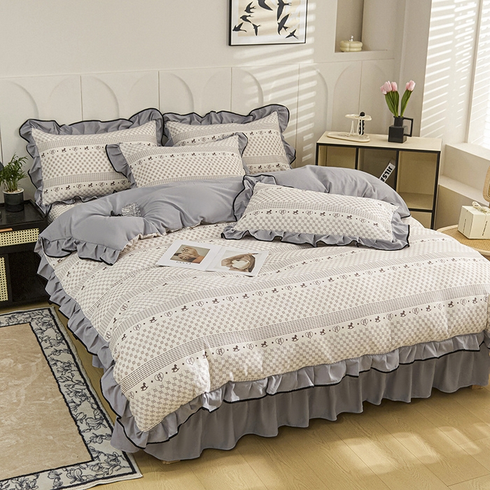 91家纺网 家纺一手货源 找家纺 梵克保罗 2025春夏新款有氧双层纱印花夹棉床盖四件套夏被四件套 小马宝丽