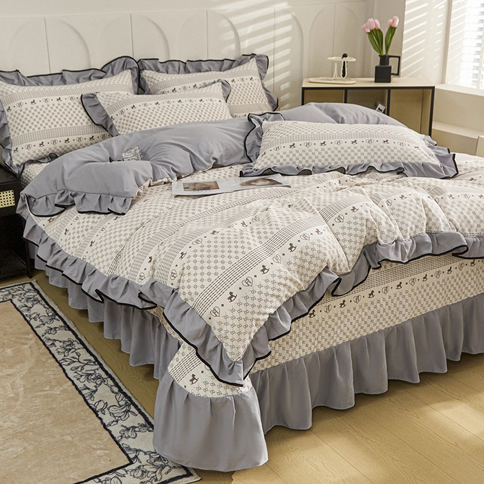 91家纺网 家纺一手货源 找家纺 梵克保罗 2025春夏新款有氧双层纱印花夹棉床盖四件套夏被四件套 小马宝丽