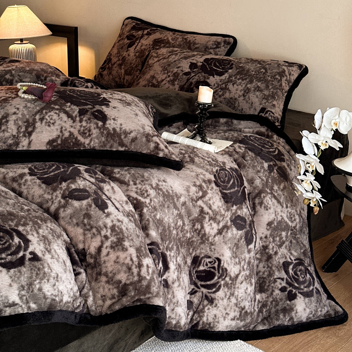 铠畅  2025新款加厚8斤包边款美拉德仿兔毛皮草牛奶绒四件套 美拉德包边款-花间絮语