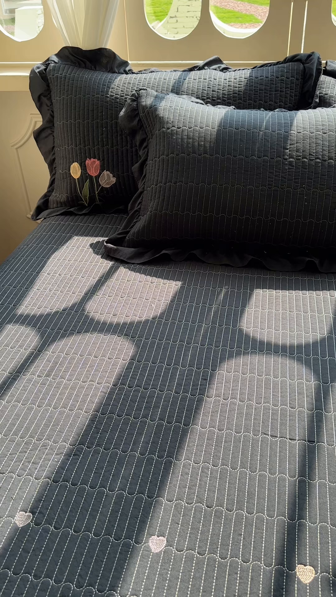 91家纺网 家纺一手货源 找家纺 （总）老K (原美阁）2025新款高端精品刺绣水洗棉床盖三件套郁金香系