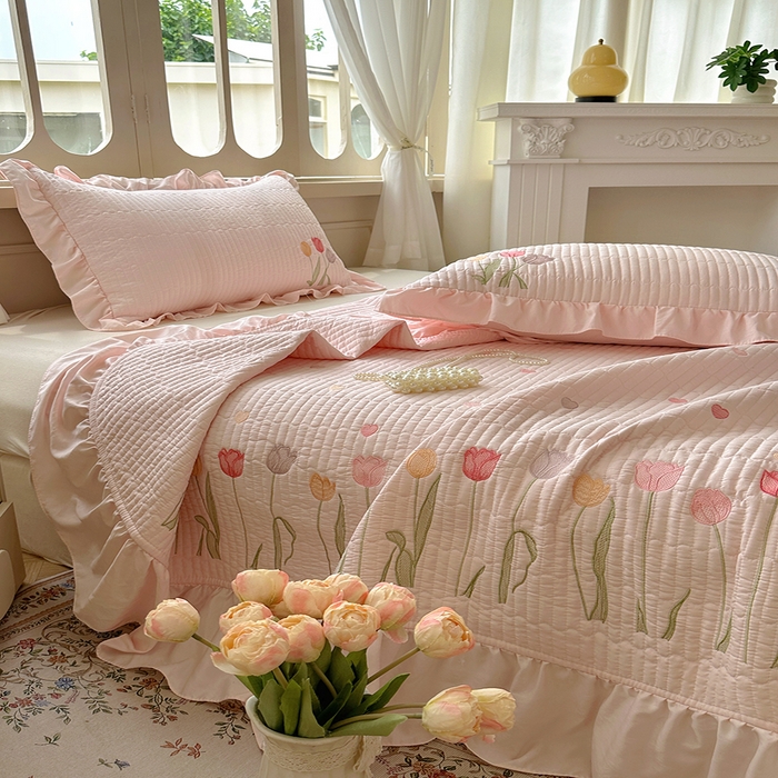 91家纺网 家纺一手货源 找家纺 （总）老K (原美阁）2025新款高端精品刺绣水洗棉床盖三件套郁金香系