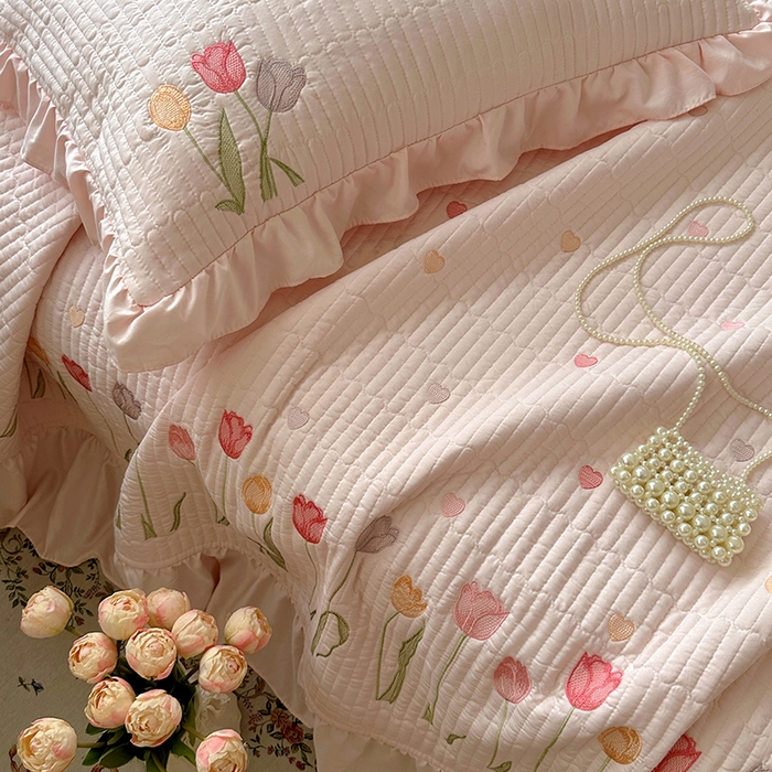 91家纺网 家纺一手货源 找家纺 （总）老K (原美阁）2025新款高端精品刺绣水洗棉床盖三件套郁金香系