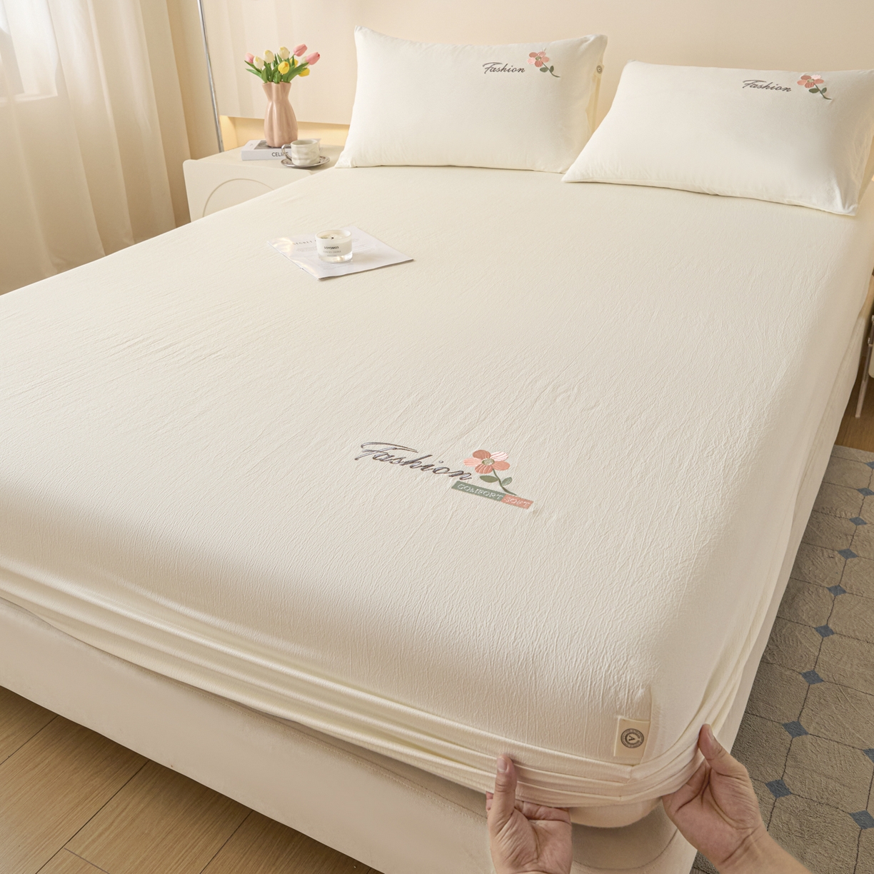 91家纺网 家纺一手货源 找家纺 （总）鑫钰 2025新款A类云麻绣花抗菌透气床笠-芙洛拉