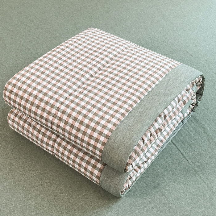 91家纺网 家纺一手货源 找家纺 梵克保罗 2025春夏新款10A抗菌无印风水洗棉夏被四件套 小方绿