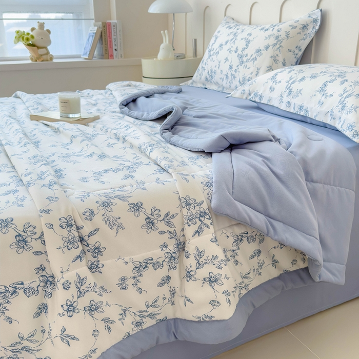 91家纺网 家纺一手货源 找家纺 梵克保罗 2025春夏新款10A级抗菌水洗针织棉夏被四件套 青瓷