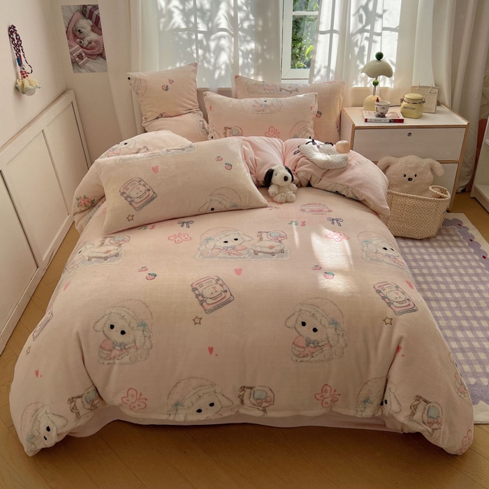 91家纺网 家纺一手货源 找家纺 红嘴企鹅 2025新款精致印花牛奶绒四件套 牛奶绒-生日Party