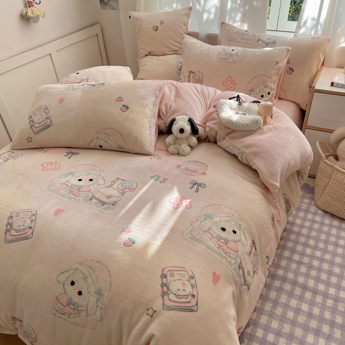 91家纺网 家纺一手货源 找家纺 红嘴企鹅 2025新款精致印花牛奶绒四件套 牛奶绒-生日Party