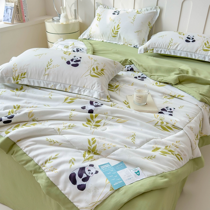 91家纺网 家纺一手货源 找家纺 梵克保罗 2025春夏新款10A级抗菌水洗针织棉夏被四件套 熊猫乐园