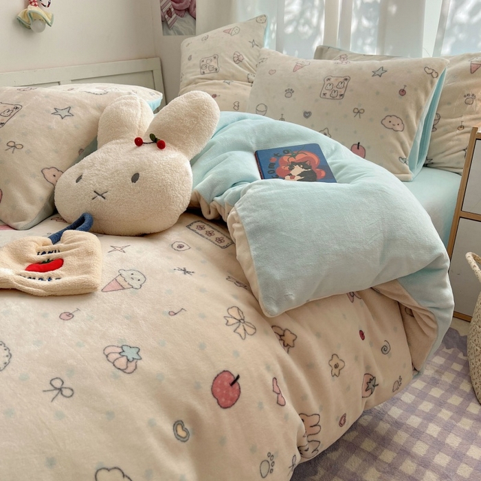 91家纺网 家纺一手货源 找家纺 红嘴企鹅 2025新款精致印花牛奶绒四件套 牛奶绒-小星甜点