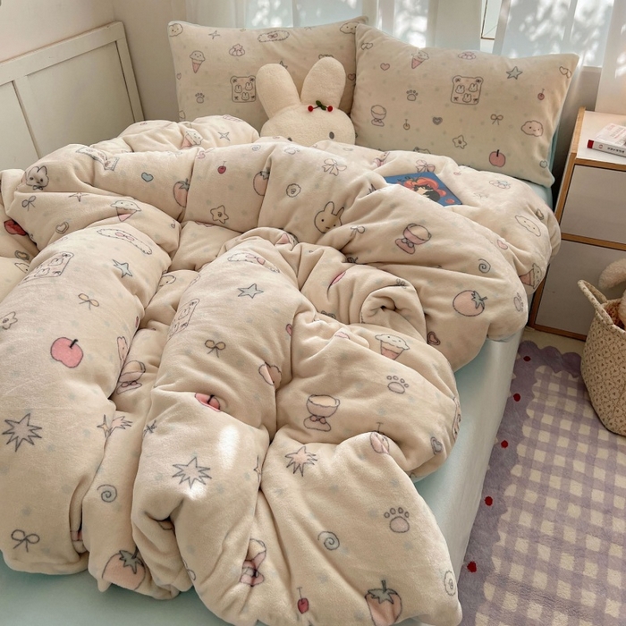 91家纺网 家纺一手货源 找家纺 红嘴企鹅 2025新款精致印花牛奶绒四件套 牛奶绒-小星甜点