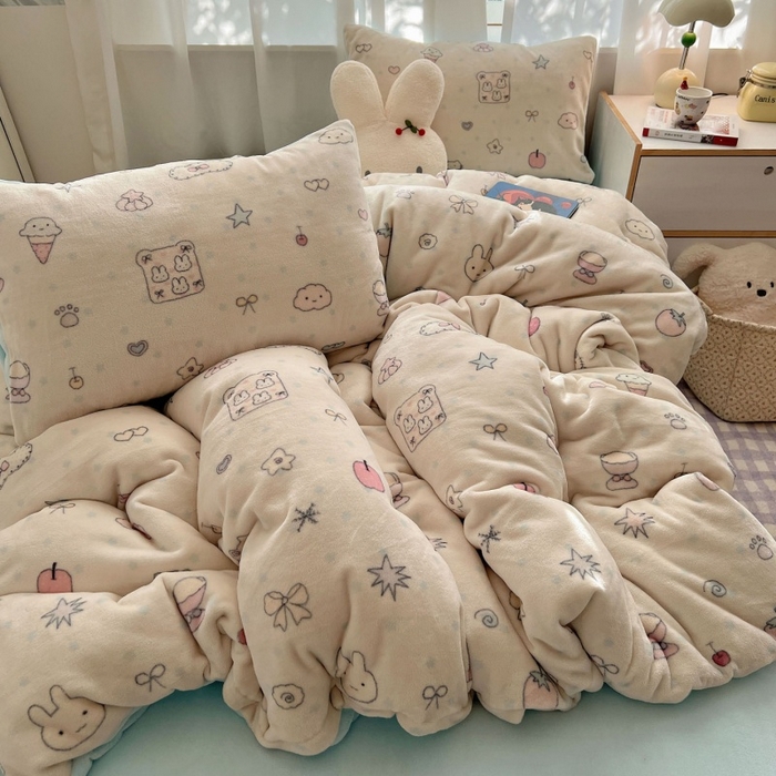 91家纺网 家纺一手货源 找家纺 红嘴企鹅 2025新款精致印花牛奶绒四件套 牛奶绒-小星甜点