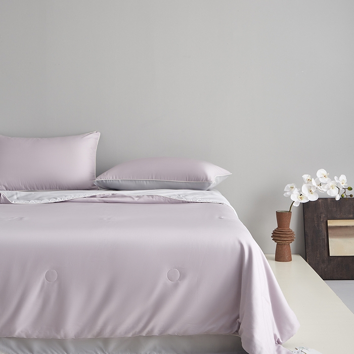 91家纺网 家纺一手货源 找家纺 梵克保罗 2025新款竹纤维莱塞尔夏被四件套 紫烟--西冷灰