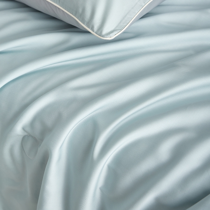 91家纺网 家纺一手货源 找家纺 梵克保罗 2025新款竹纤维莱塞尔夏被四件套 海山蓝--西冷灰