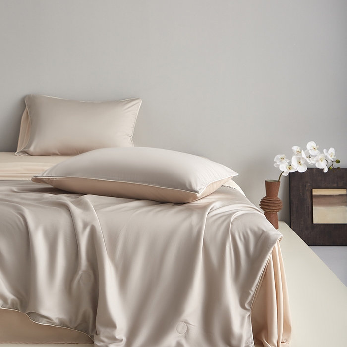 91家纺网 家纺一手货源 找家纺 梵克保罗 2025新款竹纤维莱塞尔夏被四件套 流金灰--兰玉