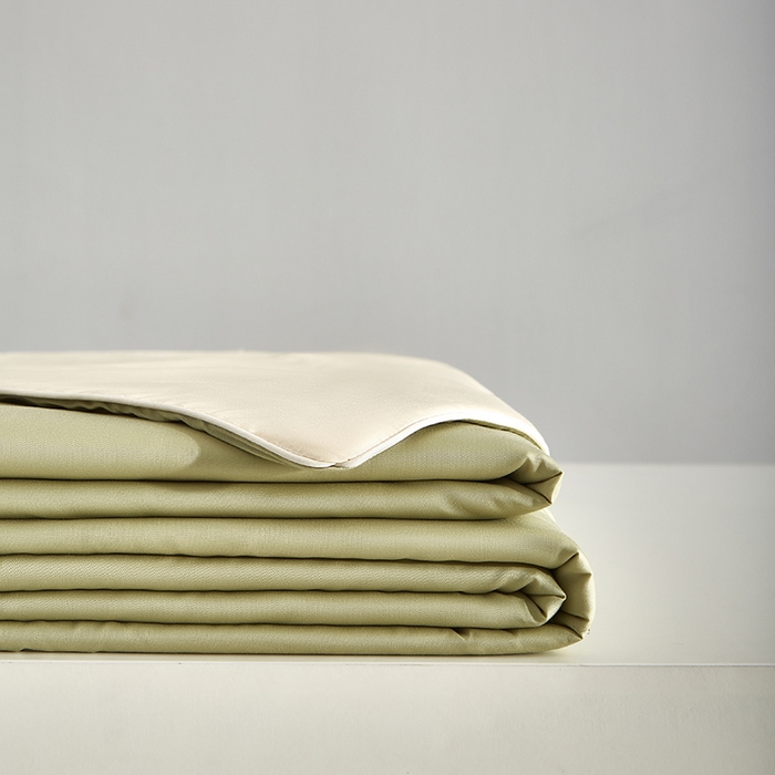 91家纺网 家纺一手货源 找家纺 梵克保罗 2025新款竹纤维莱塞尔夏被四件套 荷叶绿--泡芙