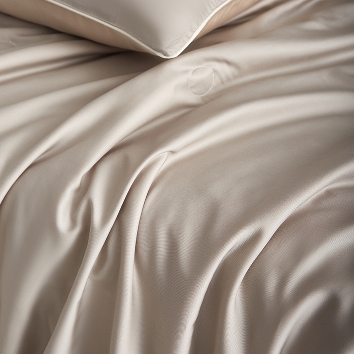 91家纺网 家纺一手货源 找家纺 梵克保罗 2025新款竹纤维莱塞尔夏被四件套 流金灰--兰玉