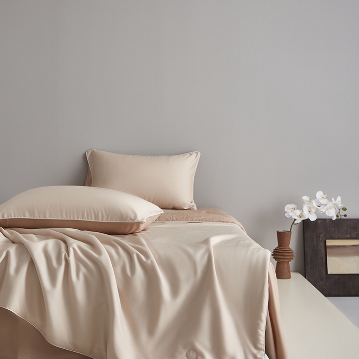 91家纺网 家纺一手货源 找家纺 梵克保罗 2025新款竹纤维莱塞尔夏被四件套 泡芙--秋风棕