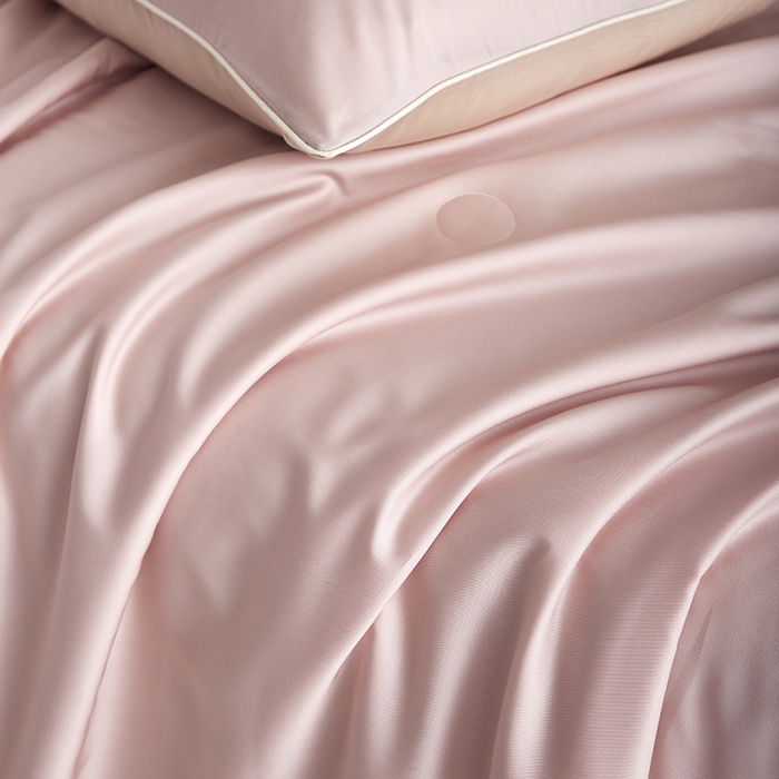 91家纺网 家纺一手货源 找家纺 梵克保罗 2025新款竹纤维莱塞尔夏被四件套 芋泥灰粉--兰玉