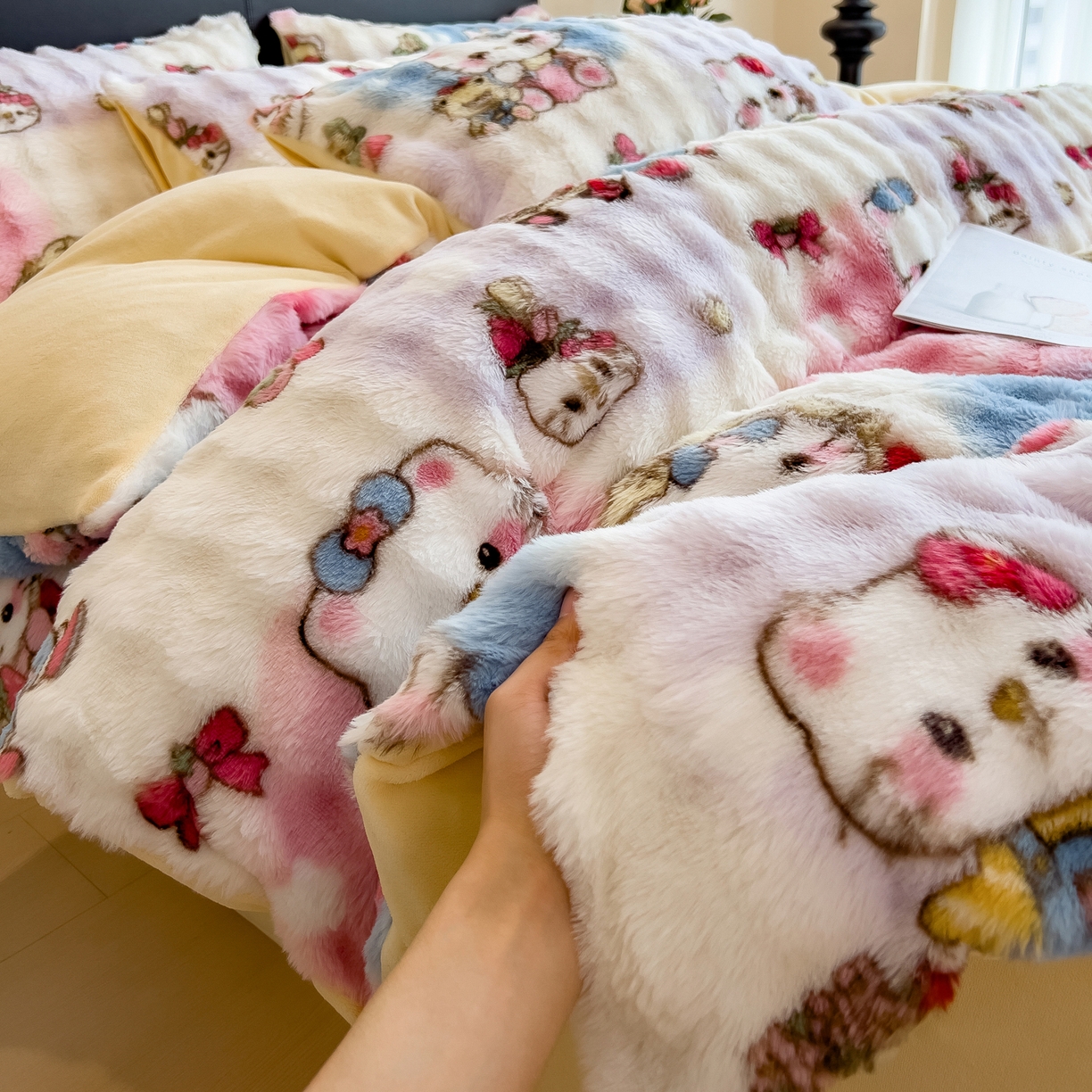 91家纺网 家纺一手货源 找家纺 （总）摩妮卡 2025新款A类大泡泡印花兔毛牛奶绒四件套