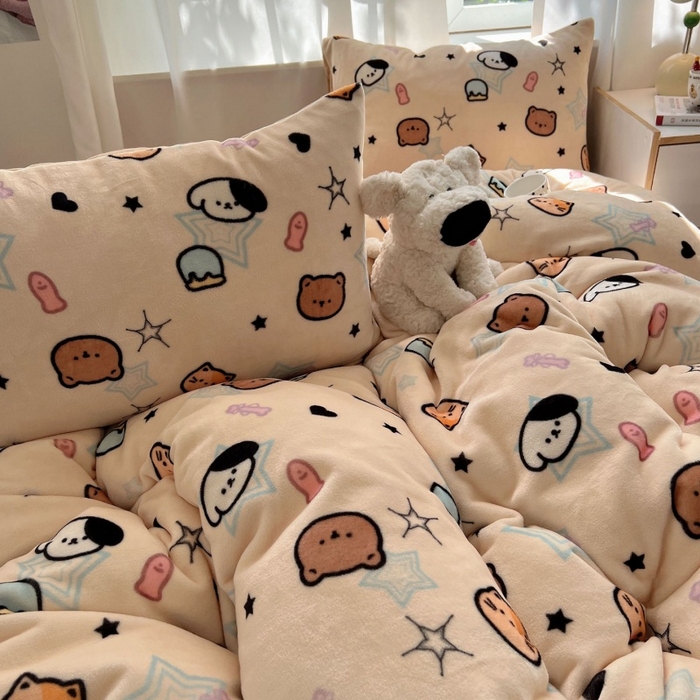 91家纺网 家纺一手货源 找家纺 红嘴企鹅 2025新款精致印花牛奶绒四件套 牛奶绒-星星乐园