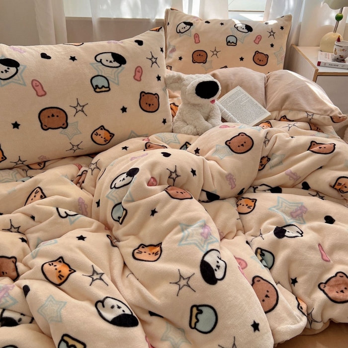 91家纺网 家纺一手货源 找家纺 红嘴企鹅 2025新款精致印花牛奶绒四件套 牛奶绒-星星乐园