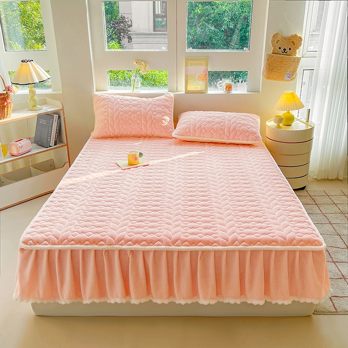 91家纺网 家纺一手货源 找家纺 眠势力 2025新款牛奶绒毛球床笠款四件套 奶油粉-毛球款