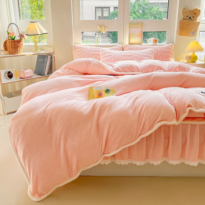 91家纺网 家纺一手货源 找家纺 眠势力 2025新款牛奶绒毛球床笠款四件套 奶油粉-毛球款