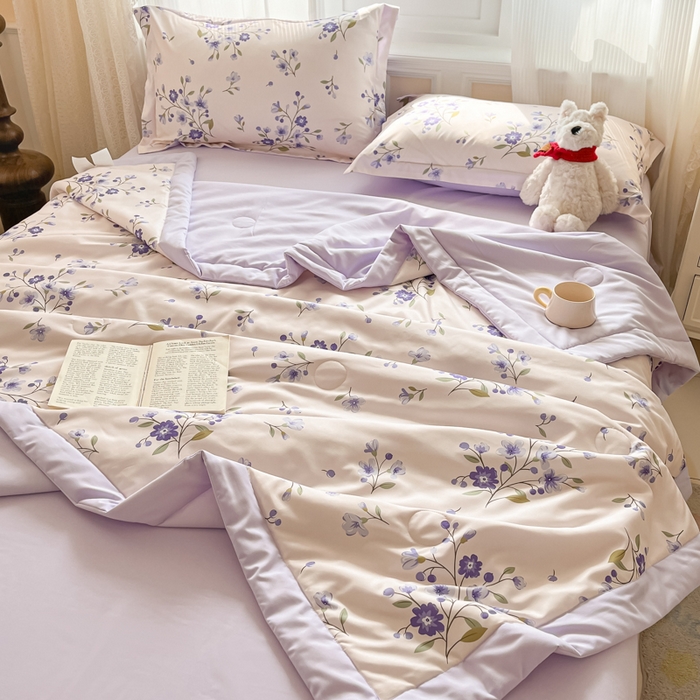 91家纺网 家纺一手货源 找家纺 梵克保罗 2025新款水洗棉超声波压花夏被被子被芯 紫玉