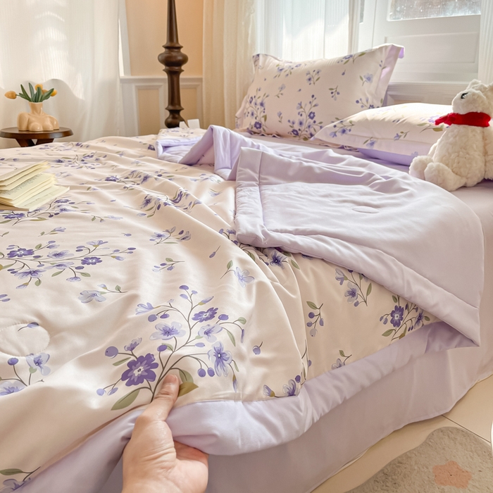 91家纺网 家纺一手货源 找家纺 梵克保罗 2025新款水洗棉超声波压花夏被被子被芯 紫玉