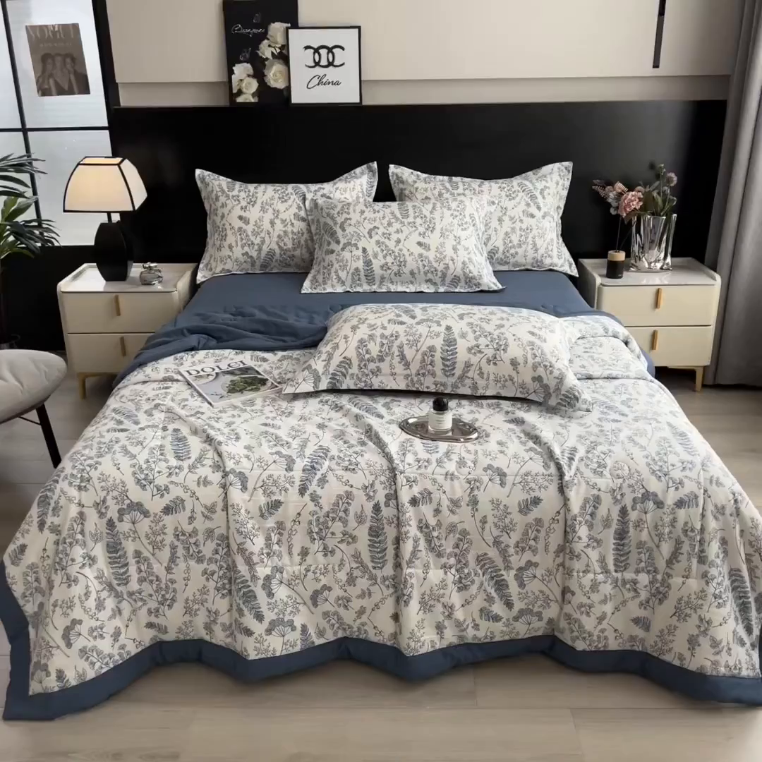 91家纺网 家纺一手货源 找家纺 梵克保罗 2025新款10A抗菌双层纱印花夏被系列 青花瓷