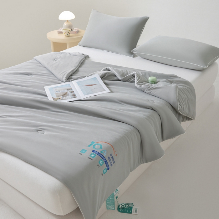 91家纺网 家纺一手货源 找家纺 梵克保罗 2025新款10A抗菌凉感丝夏被 暮光云灰