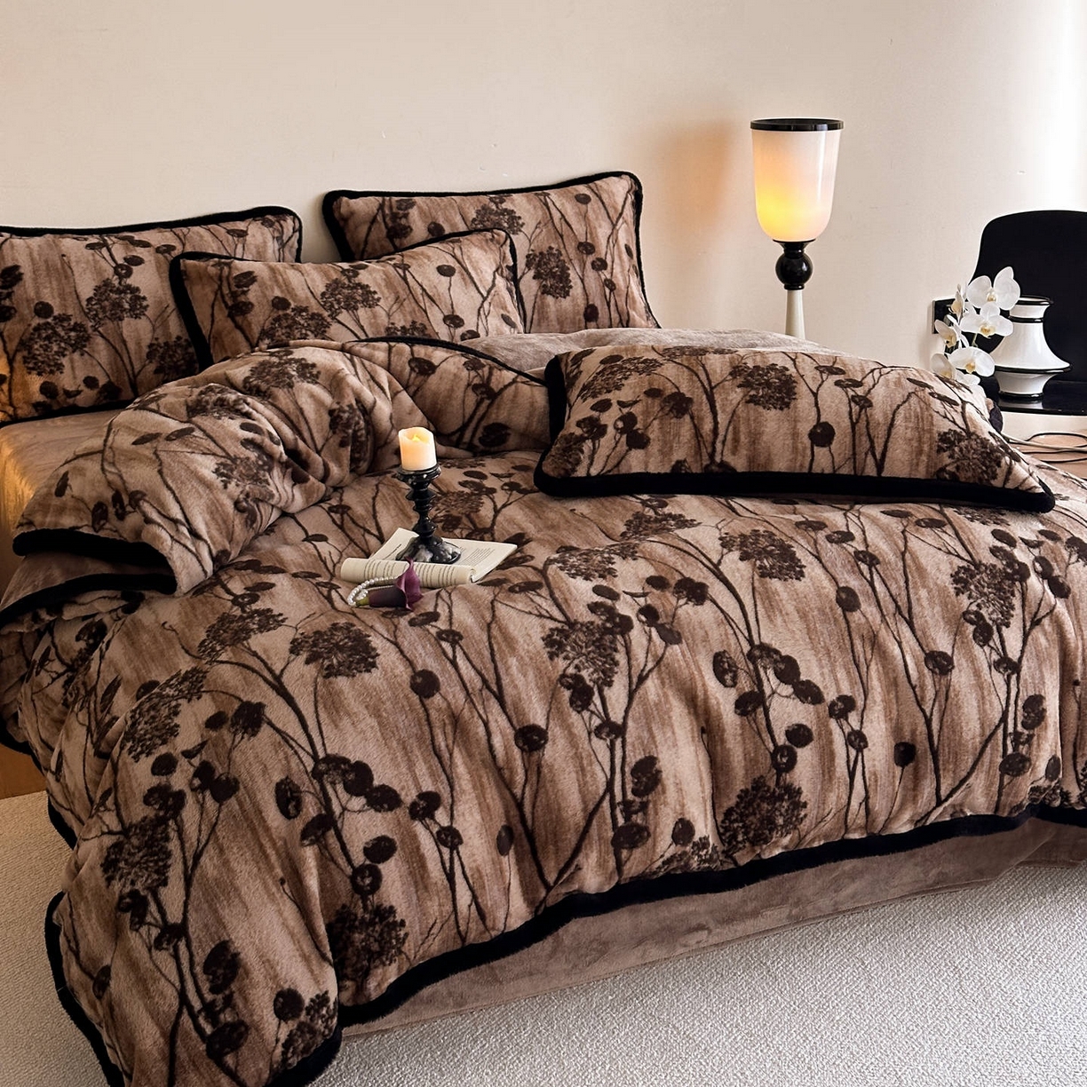 91家纺网 家纺一手货源 找家纺 （总）铠畅  2025新款加厚8斤包边款美拉德仿兔毛皮草牛奶绒四件套