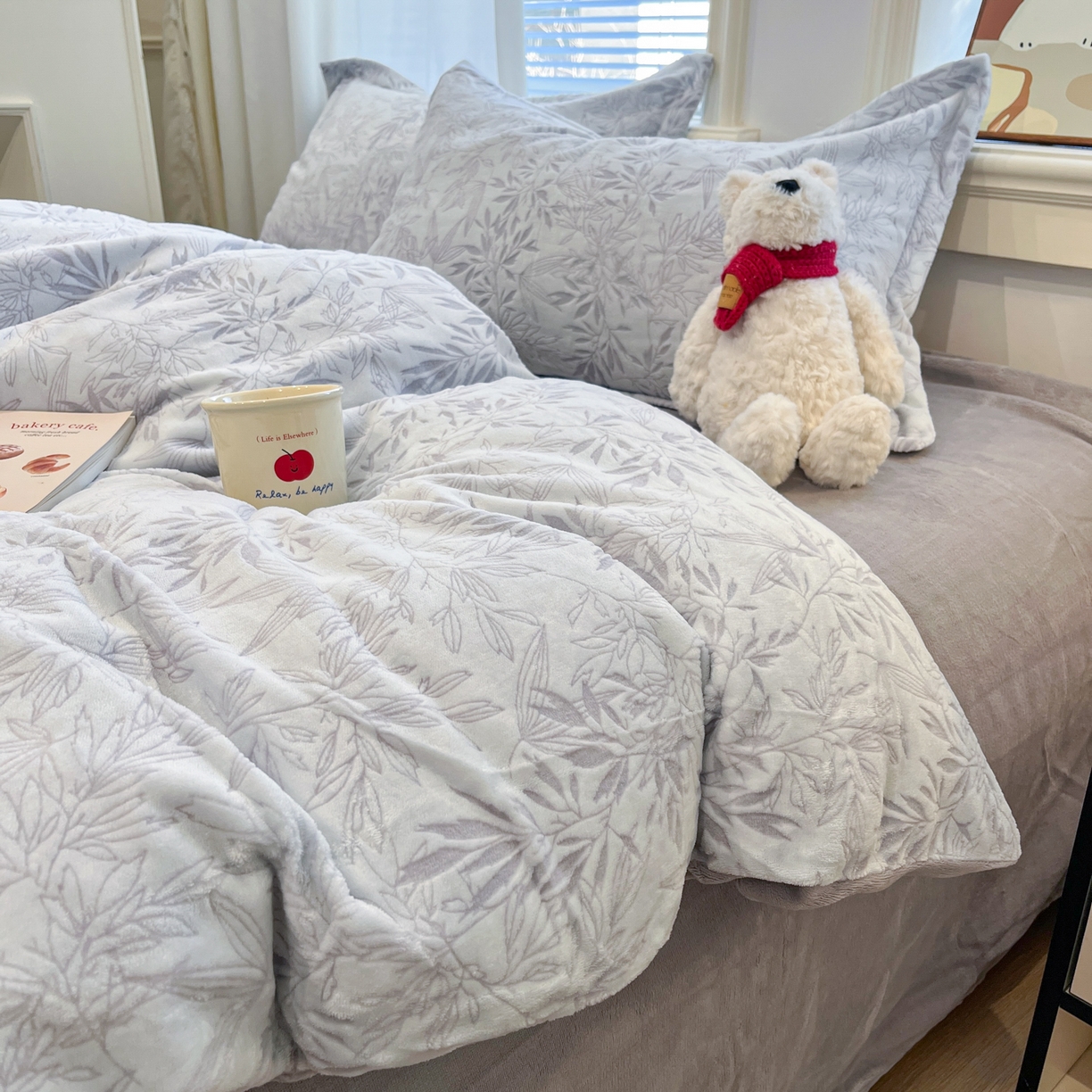 91家纺网 家纺一手货源 找家纺 （总）慕尚家纺 2025新款双色立体雕花牛奶绒单被套