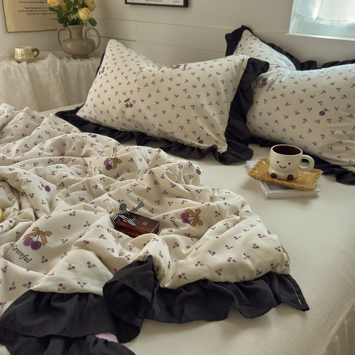 91家纺网 家纺一手货源 找家纺 梵克保罗 2025新款法式赫本风夏被 紫樱桃