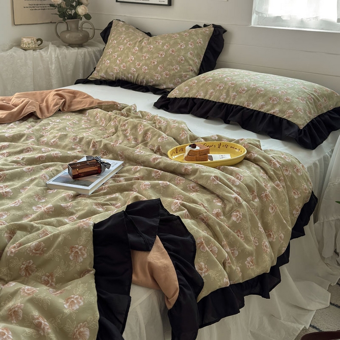 91家纺网 家纺一手货源 找家纺 梵克保罗 2025新款法式赫本风夏被 古韵花颜-柳绿