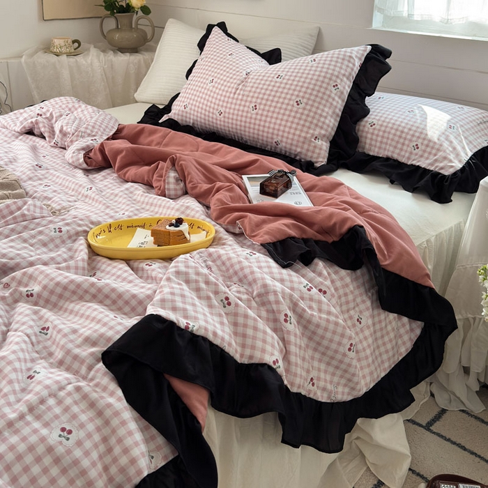 91家纺网 家纺一手货源 找家纺 梵克保罗 2025新款法式赫本风夏被 樱格小径