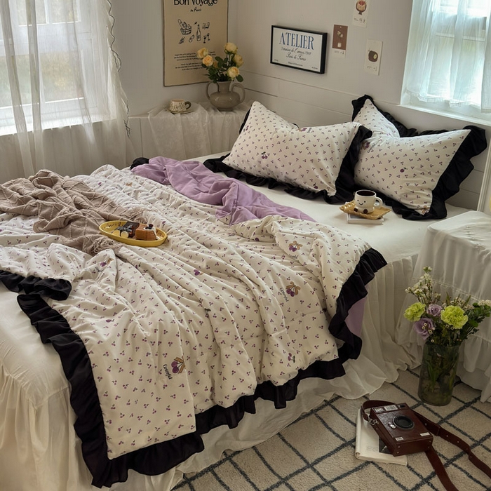 91家纺网 家纺一手货源 找家纺 梵克保罗 2025新款法式赫本风夏被 紫樱桃