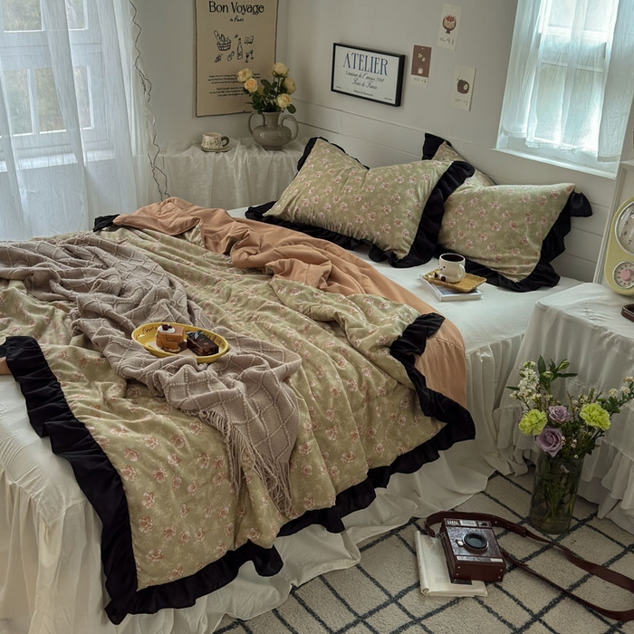 91家纺网 家纺一手货源 找家纺 梵克保罗 2025新款法式赫本风夏被 古韵花颜-柳绿