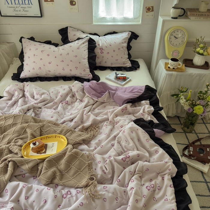 91家纺网 家纺一手货源 找家纺 梵克保罗 2025新款法式赫本风夏被 性感豹纹