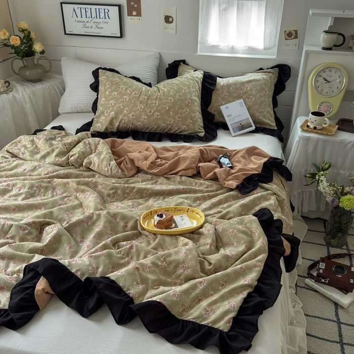 91家纺网 家纺一手货源 找家纺 梵克保罗 2025新款法式赫本风夏被 古韵花颜-柳绿